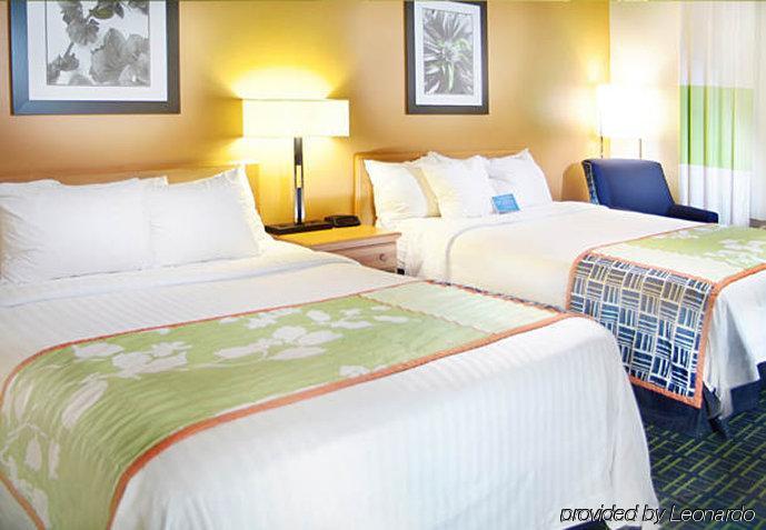 Fairfield Inn And Suites By Marriott Cincinnati Eastgate Rom bilde