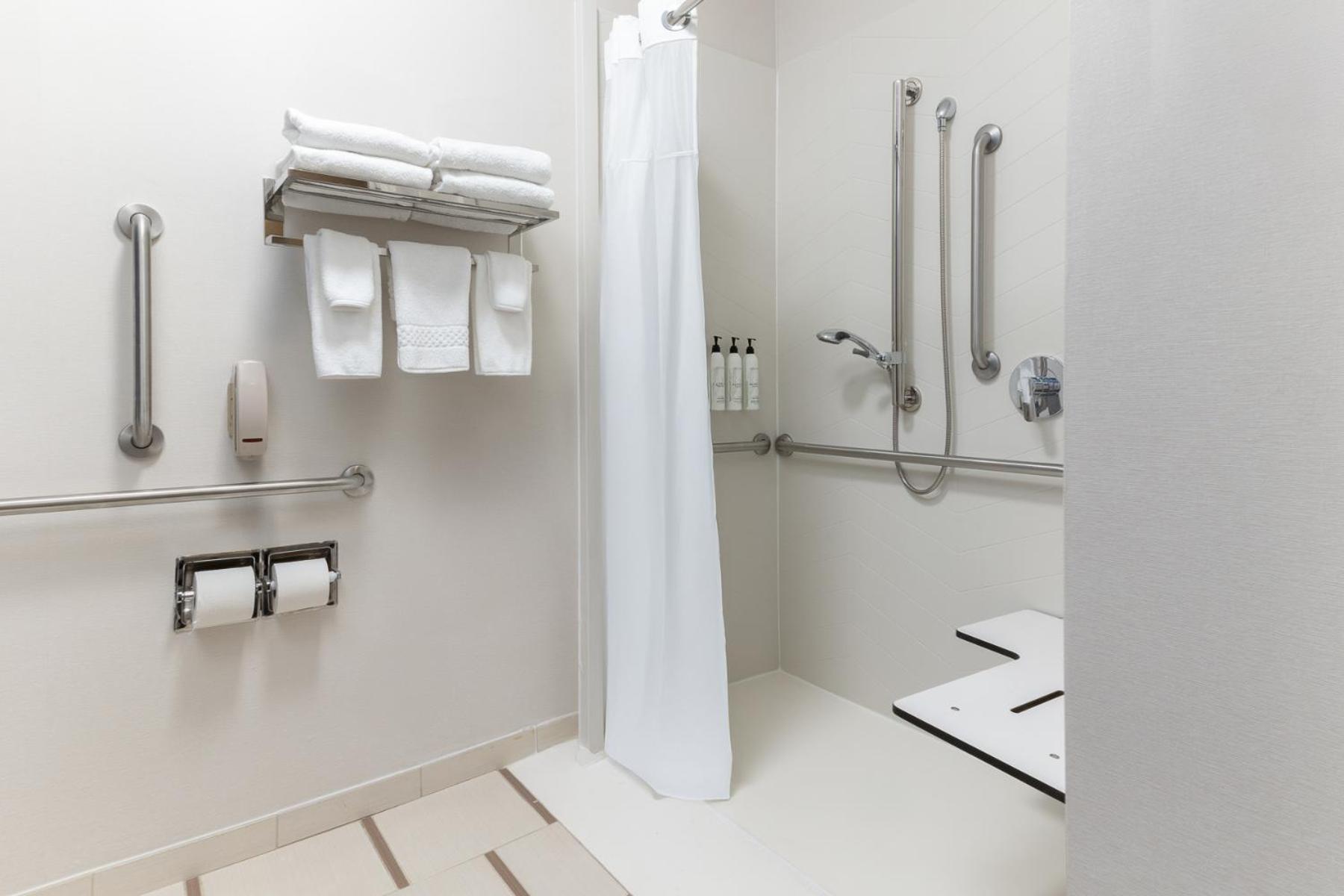 Fairfield Inn And Suites By Marriott Cincinnati Eastgate Eksteriør bilde
