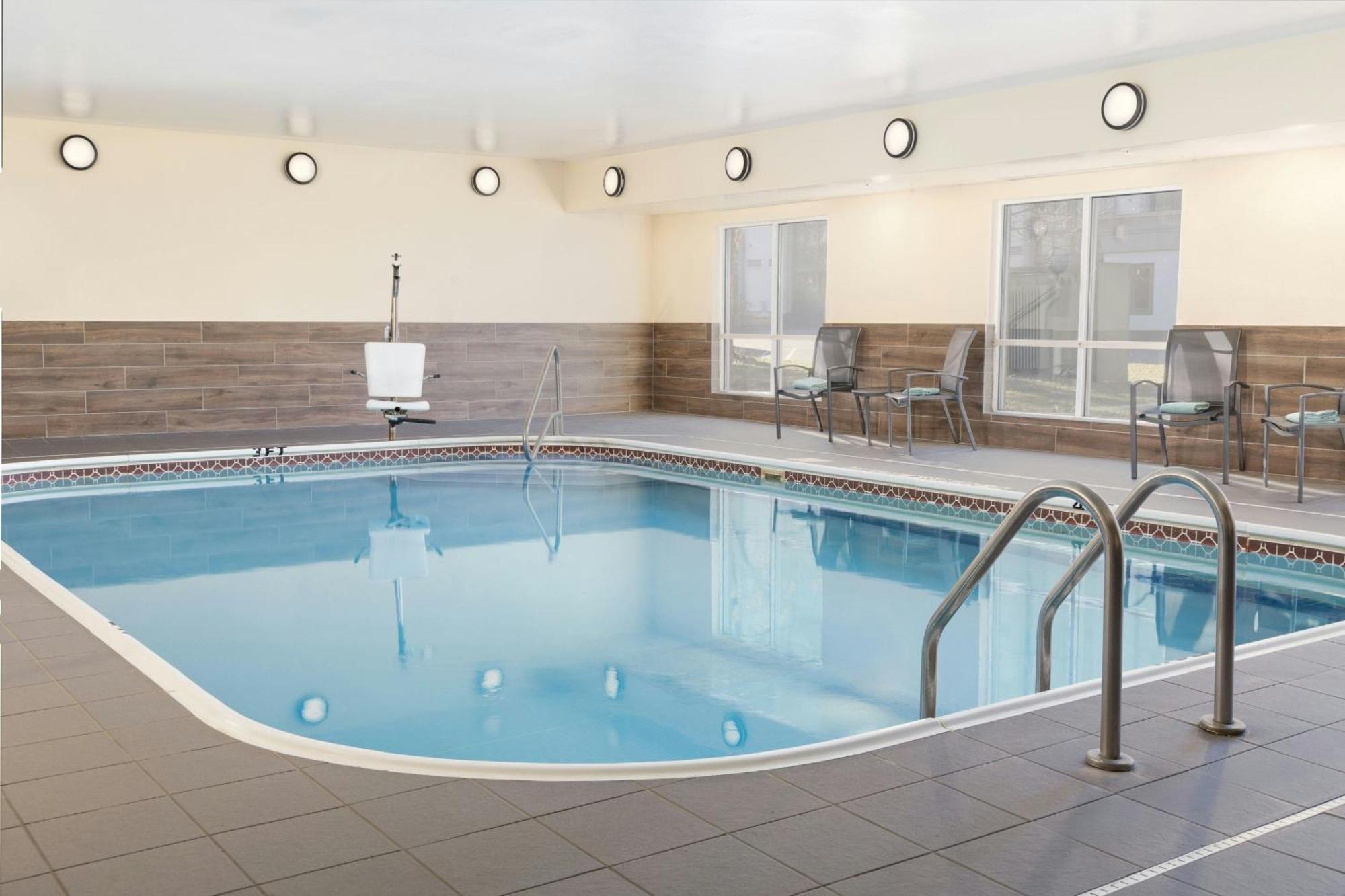 Fairfield Inn And Suites By Marriott Cincinnati Eastgate Eksteriør bilde