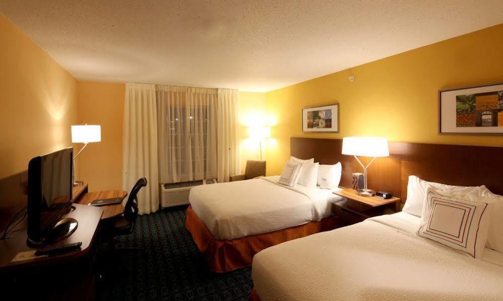 Fairfield Inn And Suites By Marriott Cincinnati Eastgate Eksteriør bilde